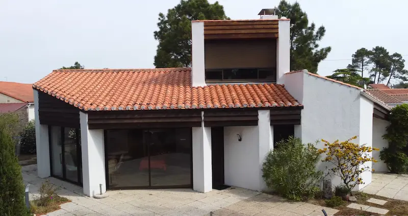 Maison contemporaine photographiée en fin de chantier en Vendée